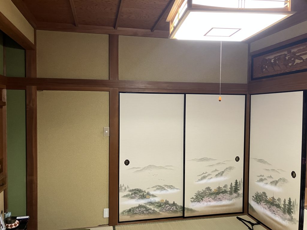 壁の塗り替えと床の重ね張りで和モダンテイストのお家に／淡路島／淡路市