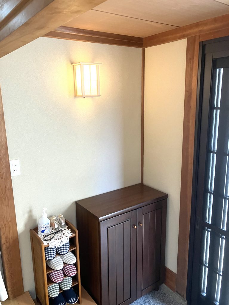 壁の塗り替えと床の重ね張りで和モダンテイストのお家に／淡路島／淡路市