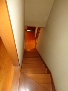 使い勝手向上！手摺付き階段リフォーム／淡路島／淡路市