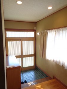 新たな魅力を加えたモダン和風の玄関作り／淡路島／淡路市