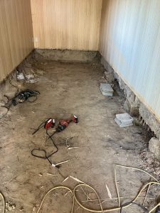 小さな変化が生んだ心の余白。廊下からホールへ、くつろぎの空間／淡路島／洲本市