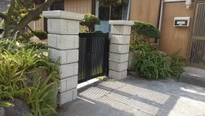 重厚感ある和風門柱と安全性重視のブロック塀｜外構リフォームで住まいの品格向上／淡路島／淡路市