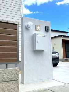 LIXILフェンスAB・ハイグリッドUF8型採用｜シンプルで機能的な新築外構プラン／淡路島／淡路市