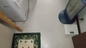 脱衣室の床がふわふわ？無垢材「西南樺」で安心リフォーム＋LIXILピアラ洗面台導入事例／淡路島／洲本市