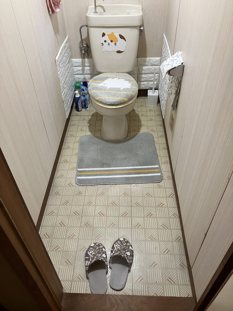 トイレ空間を一新｜LIXIL節水型トイレ＋サンゲツ内装で明るく快適な仕上がりに／淡路島／淡路市