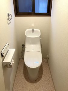 トイレ空間を一新｜LIXIL節水型トイレ＋サンゲツ内装で明るく快適な仕上がりに／淡路島／淡路市