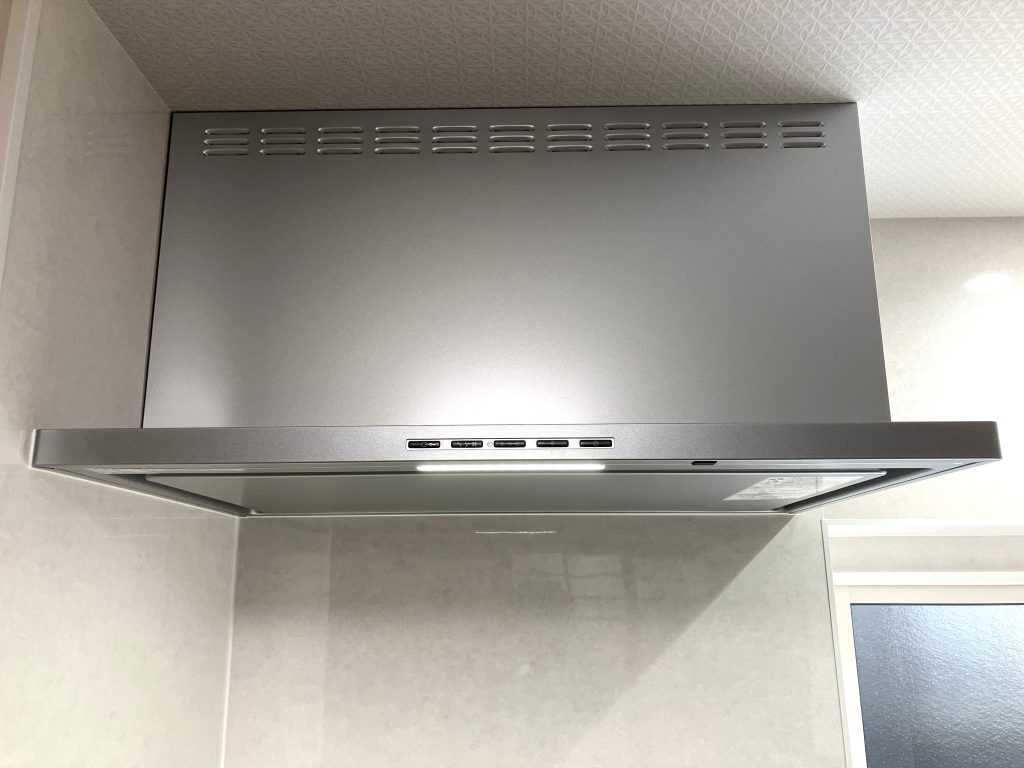 パントリー新設で収納力アップ｜LIXILノクトキッチンと床下収納庫で機能的な空間に／淡路島／淡路市