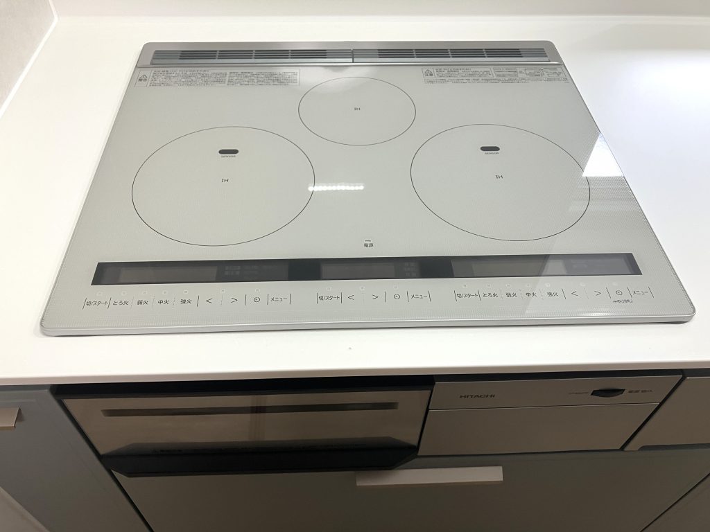 パントリー新設で収納力アップ｜LIXILノクトキッチンと床下収納庫で機能的な空間に／淡路島／淡路市