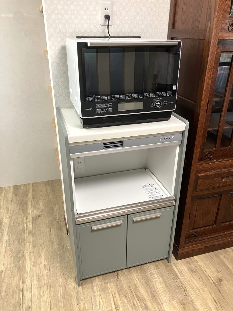 パントリー新設で収納力アップ｜LIXILノクトキッチンと床下収納庫で機能的な空間に／淡路島／淡路市