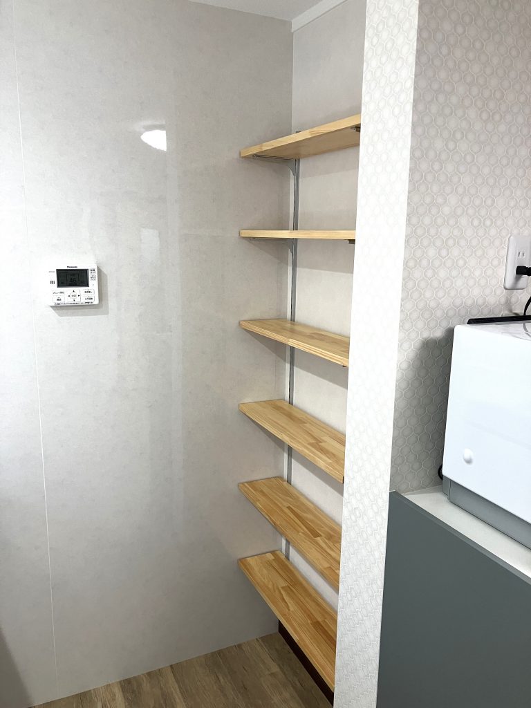 パントリー新設で収納力アップ｜LIXILノクトキッチンと床下収納庫で機能的な空間に／淡路島／淡路市