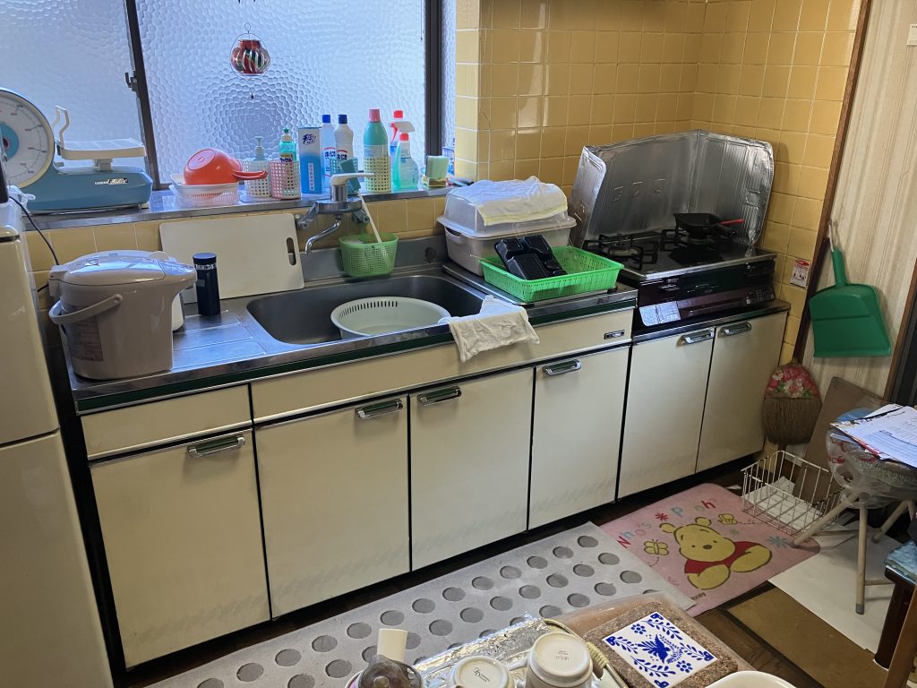 キッチン交換と床リフォーム｜収納力アップ＆明るく清潔な空間に生まれ変わりました／淡路島／淡路市