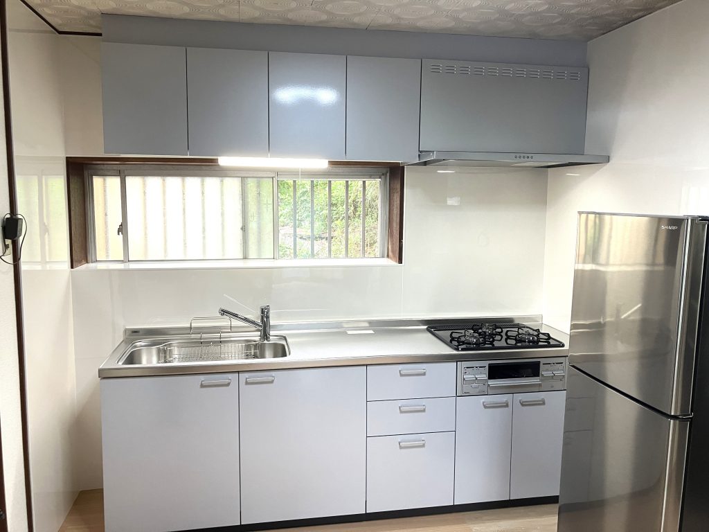 LIXIL「シエラ」採用のキッチン交換｜掃除しやすく明るい空間に生まれ変わりました／淡路島／淡路市