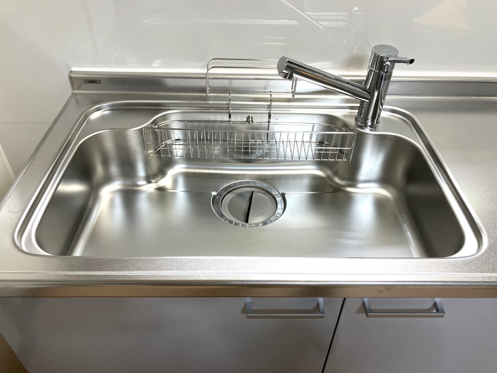 LIXIL「シエラ」採用のキッチン交換｜掃除しやすく明るい空間に生まれ変わりました／淡路島／淡路市