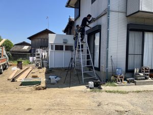 洗濯物干しに最適｜LIXIL「スピーネ」テラスを2か所設置して家事ラクな外構リフォーム／淡路島／淡路市